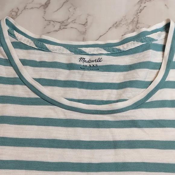 Madewell green and white striped tee, size XXS (runs big) - Picture 4 of 5